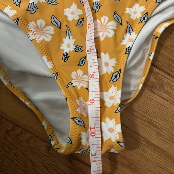 Mustard high-waist bikini - Picture 9 of 9